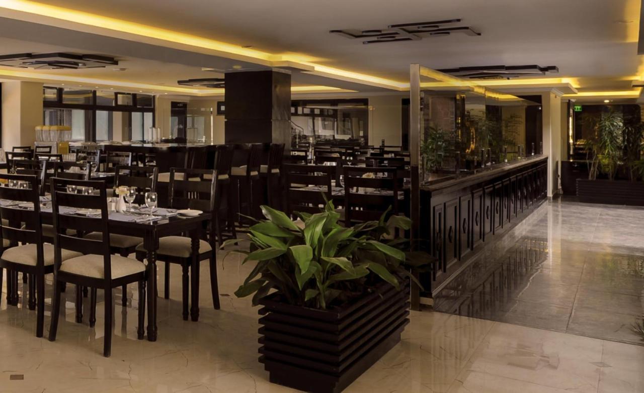 Bnb Royal Tourist House Katmandu Kültér fotó