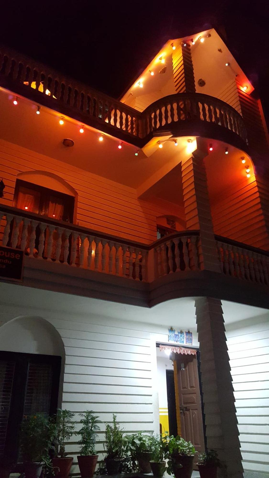 Bnb Royal Tourist House Katmandu Kültér fotó