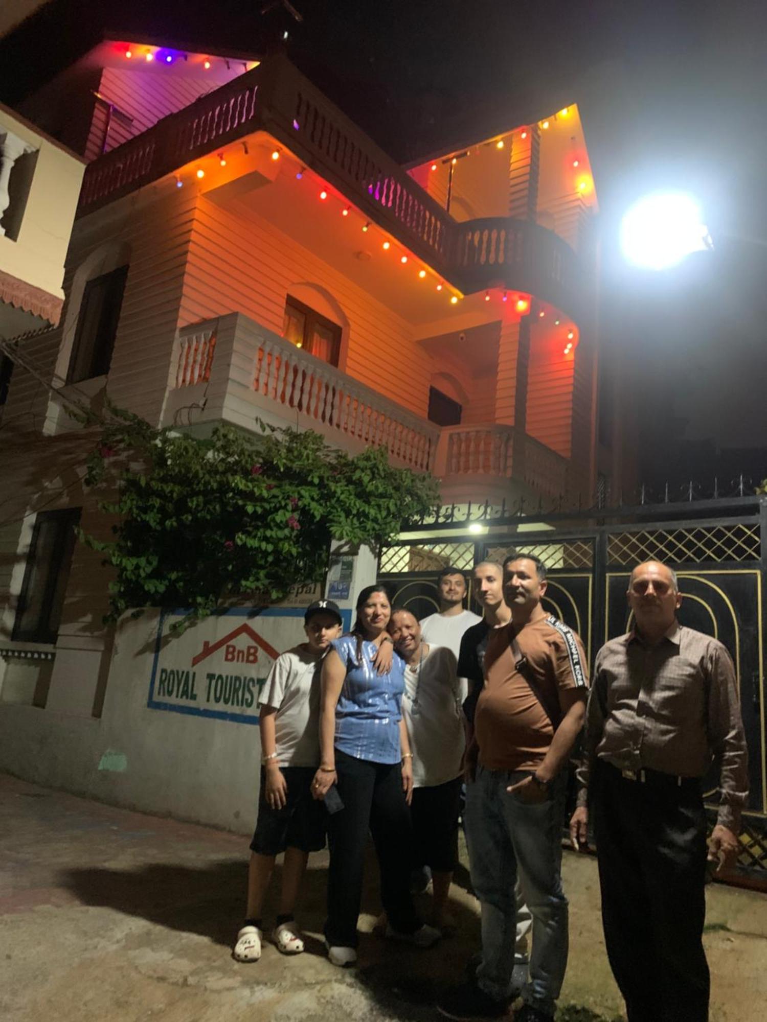 Bnb Royal Tourist House Katmandu Kültér fotó