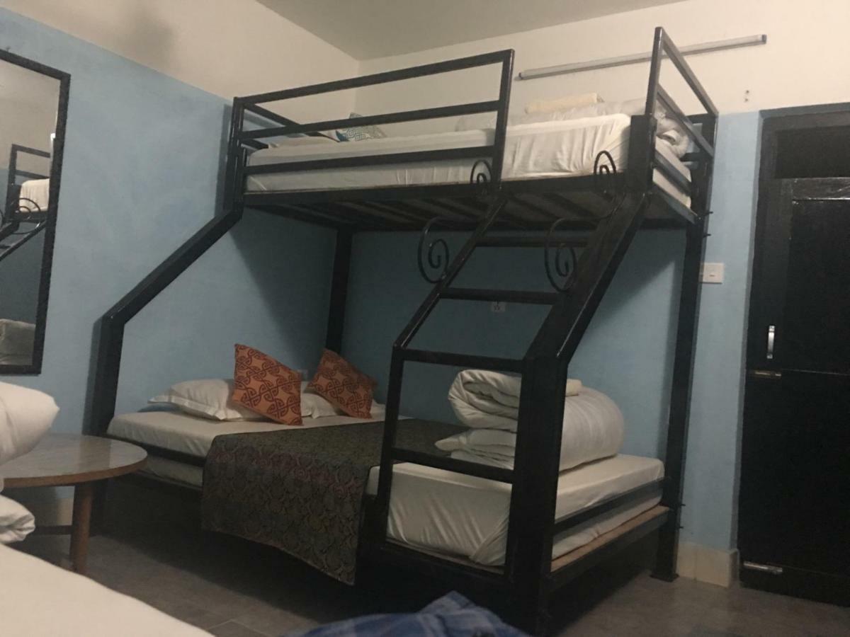 Bnb Royal Tourist House Katmandu Kültér fotó